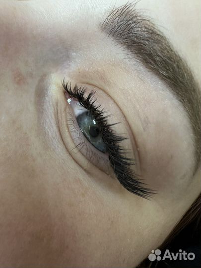 Наращивание ресниц, оформление/окрашивание бровей