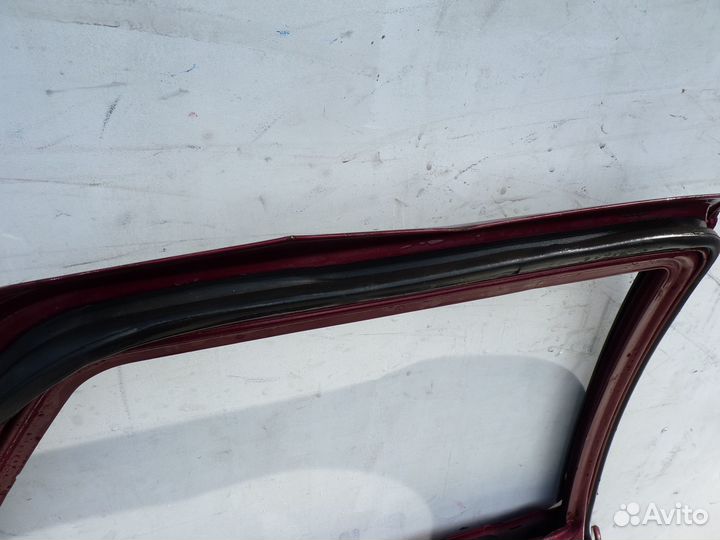 Дверь задняя Лев. Мицубиси Лансер 1989г 1.5л 62кВт