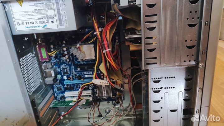 Старые системные блоки 4 шт 2005-2006 год на запча