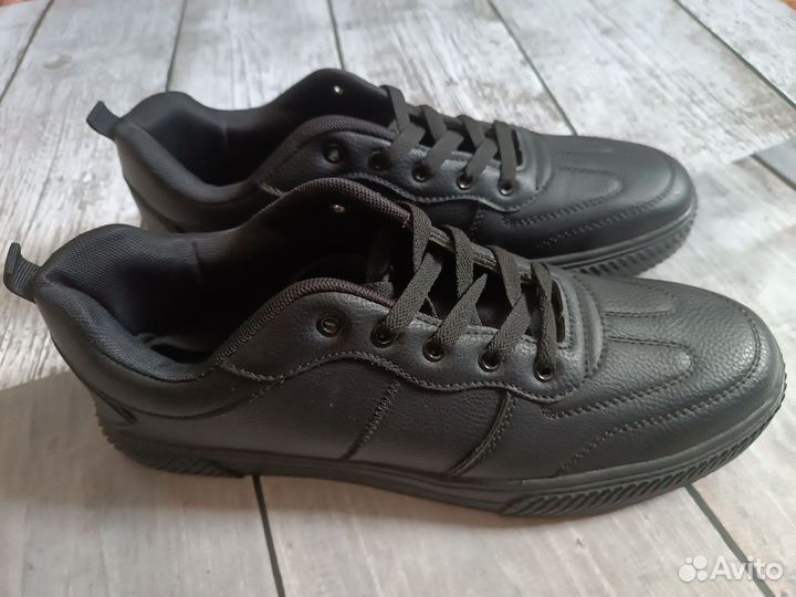 Кроссовки мужские