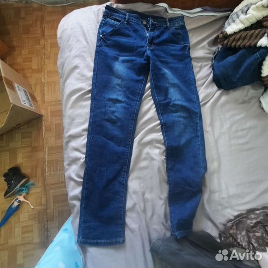 Джинсы подростковые