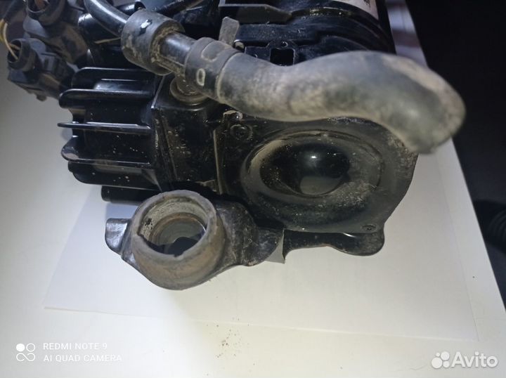 Компрессор пневмоподвески Туарег,Каен,Ку7,Фаэтон