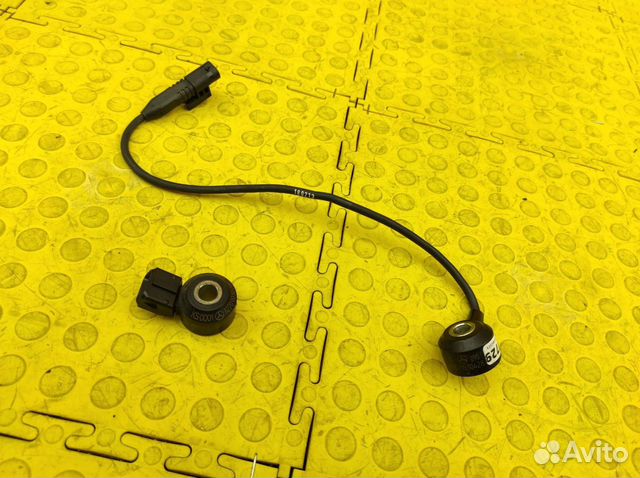 Датчик детонации Mercedes-Benz W246 M270.910 1.6