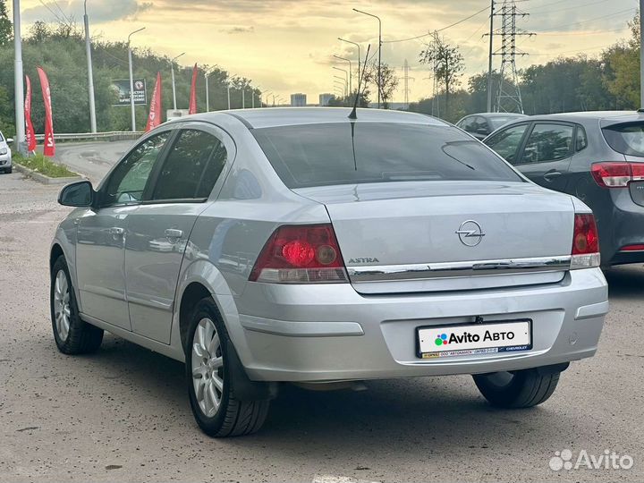 Opel Astra 1.6 МТ, 2012, 169 000 км