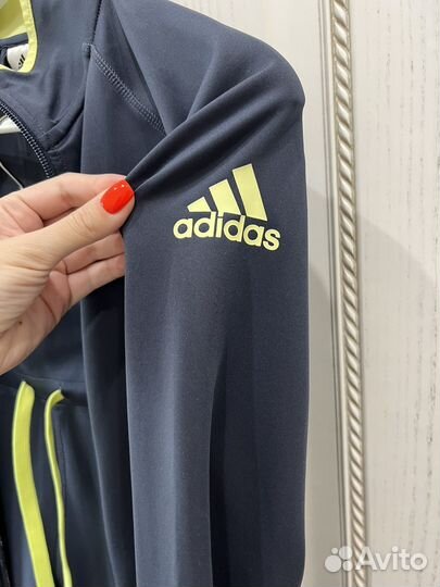 Спортивный костюм женский adidas