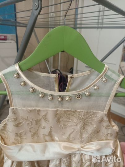 Нарядное платье