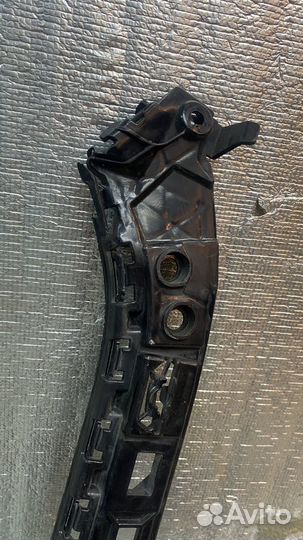 Кронштейн бампера W213 E213 задний правый