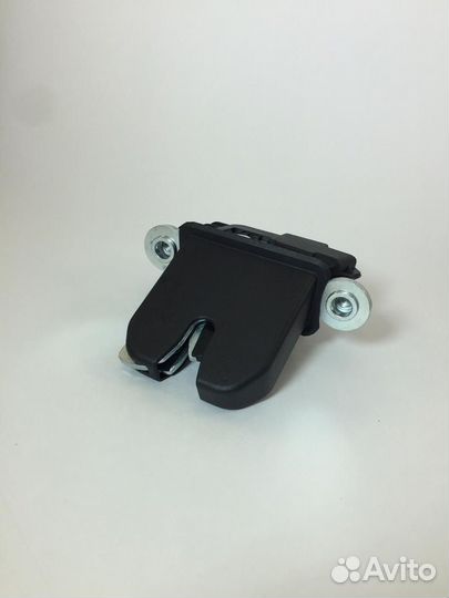 Замок багажника VW Polo Sedan Fabia 2 Roomster