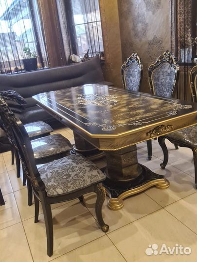 Стол, стулья