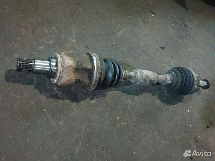 Привод левый тойота авенсис т250 2.0 АКПП