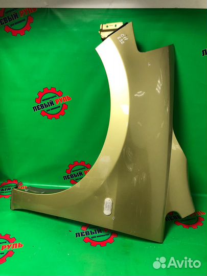 Крыло левое Nissan Tiida C11 тиида