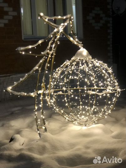 Елка новогодняя ручной работы с гирляндой