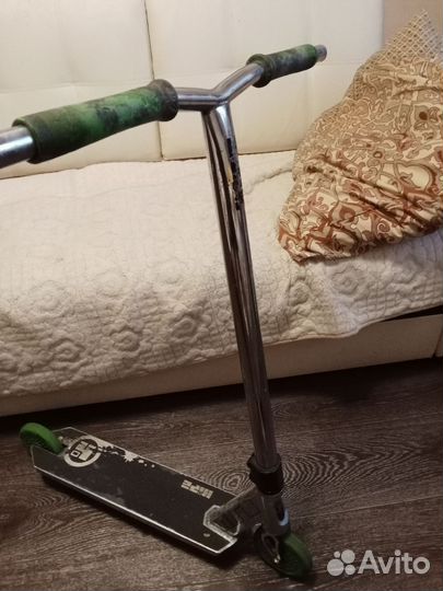 Трюковой самокат hipe