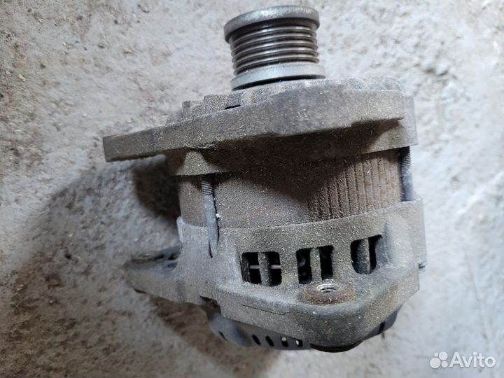 Генератор на nissan qashqai