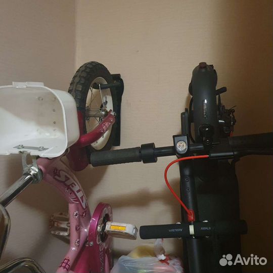 Настенное крепление для велосипеда самоката