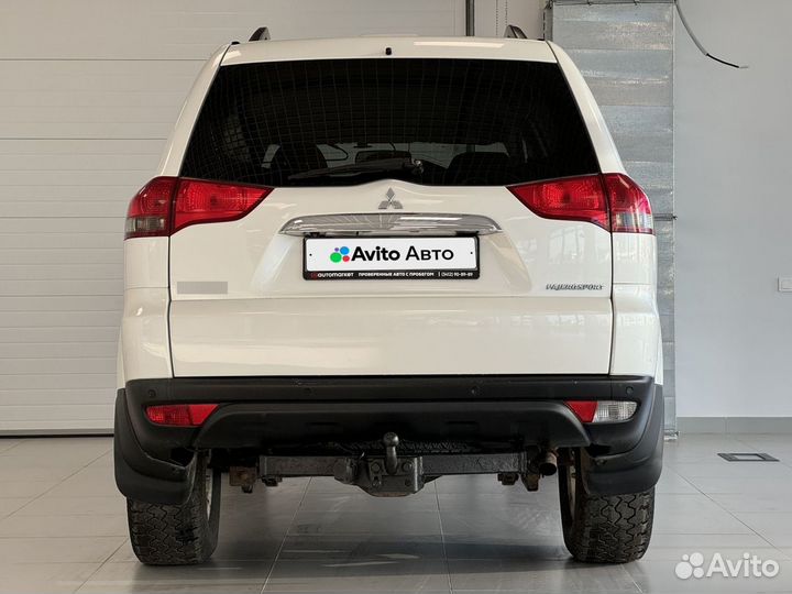 Mitsubishi Pajero Sport 2.5 AT, 2015, 214 000 км