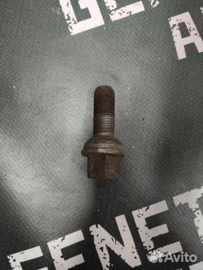 Болт колесный Mercedes-Benz Sprinter 903 OM611.987