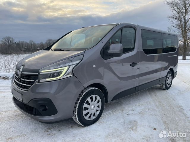 Renault trafic best sale passenger second hand