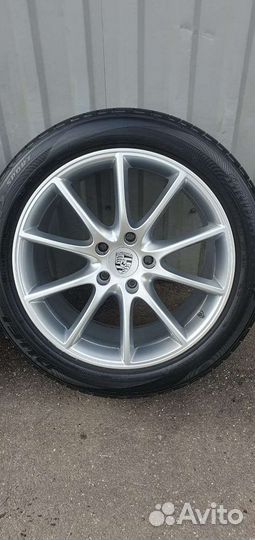 Разноширокие оригинал на Porsche Cayenne R20