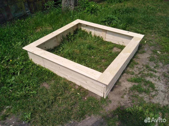 Песочница простая с площадками
