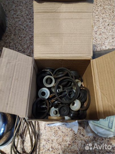 Запчасти на москвич 2140