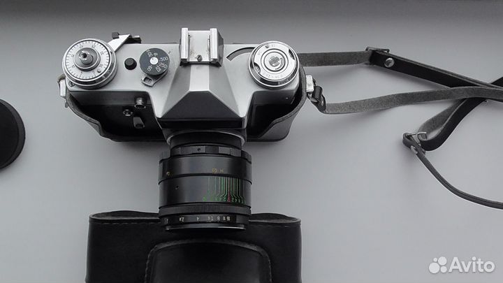 Пленочный фотоаппарат зенит E. 2 обьектива helios