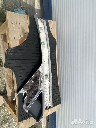 Обшивка салона Mercedes V-Class W639