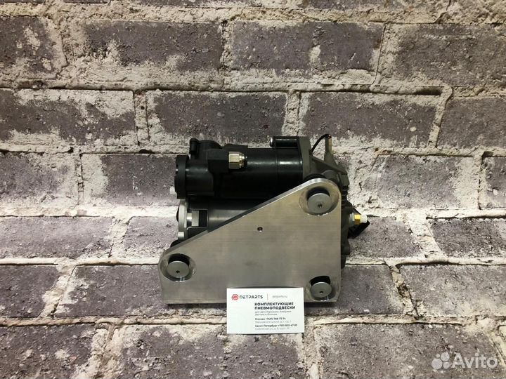 Пневмокомпрессор Рендж Ровер Д4 амк