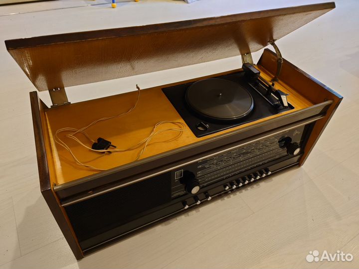 Радиола урал 111
