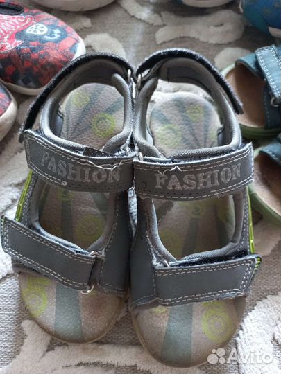 Сандали, кроссовки