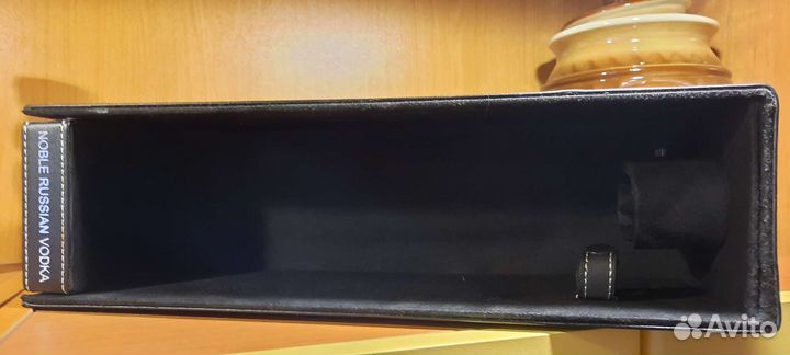 Коробка/футляр для бутылки кожаный