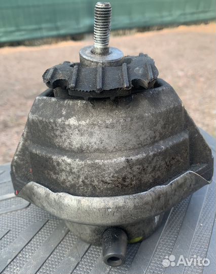 Подушка двигателя бмв е 61 2 л дизель N47