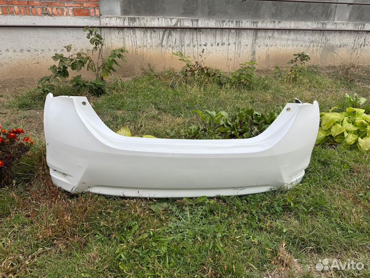 Задний Бампер на Toyota Corolla E180