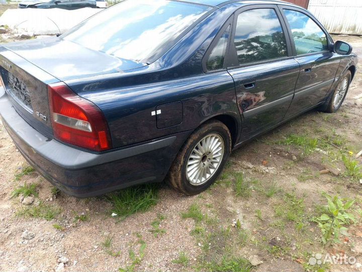 Разбираю на запчасти volvo s80