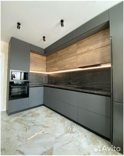 Кухонный гарнитур с техников