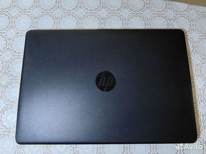 Ноутбук HP 15-rb-040ur