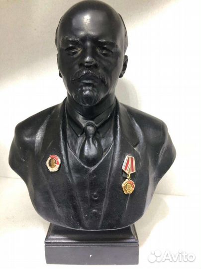 Бюст ленин