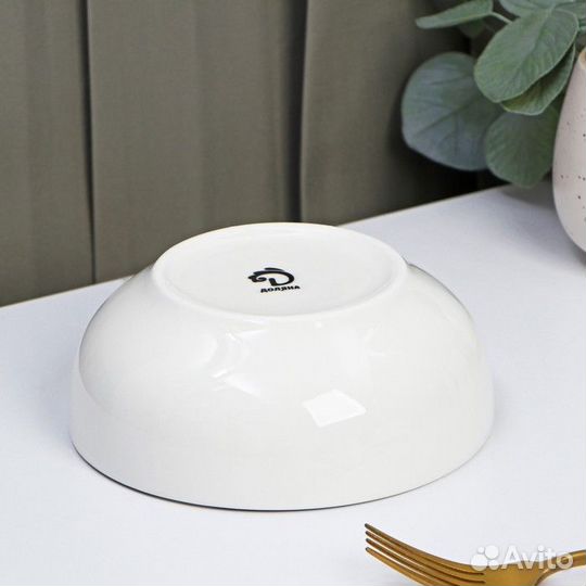 Салатник фарфоровый Доляна «Роза», 620 мл, d15,5 с