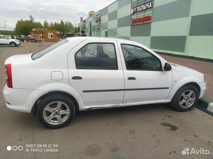 Renault Logan 1.6 AT, 2011, 300 000 км