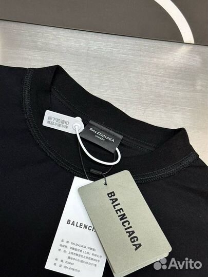 Футболка Balenciaga