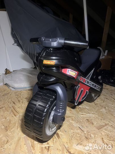 Детская машинка толокар