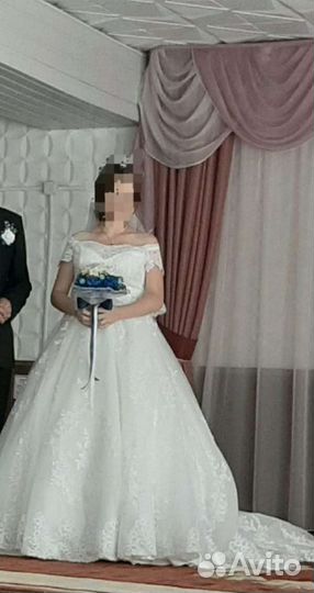 Свадебное платье