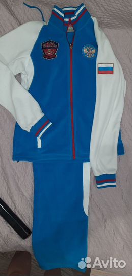 Спортивный костюм женский