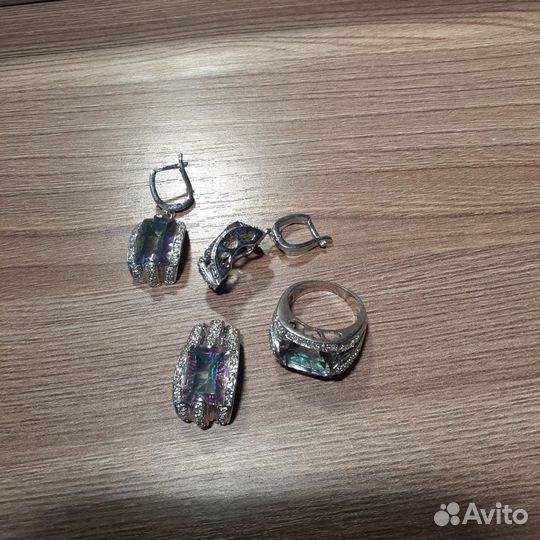 Комплект из серебра