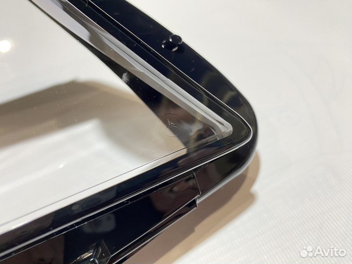 Правое стекло фары Mercedes W117 рестайлинг