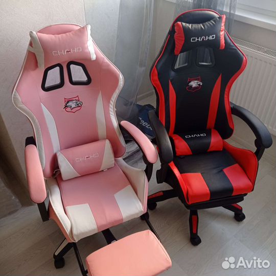 Компьютерное кресло розовое и красное