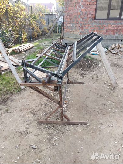 Листогиб ручной