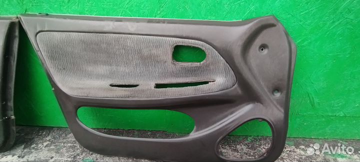 Дверные карты toyota corolla(Sprinter) 100