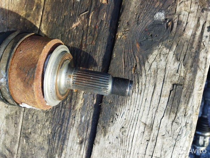 Привод передний левый Honda Inspire UC1