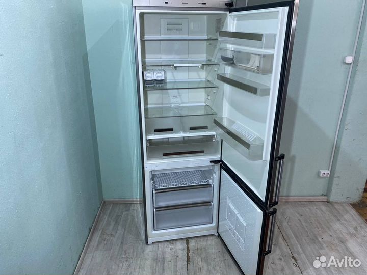 Холодильник Siemens